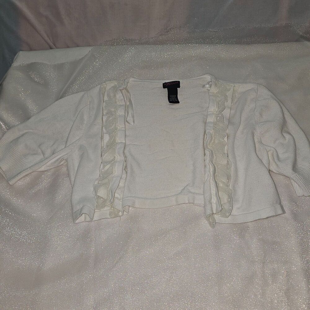 Torrid White Open Cropped Shrug Lightweight Layered Lace Trim Size 1 EUC